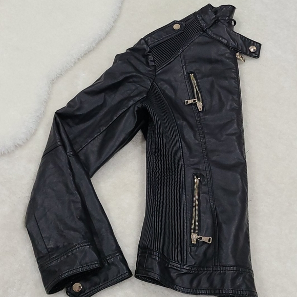 Cute Suzy Shier Stylish Woman's Jacket - Picture 13 of 13